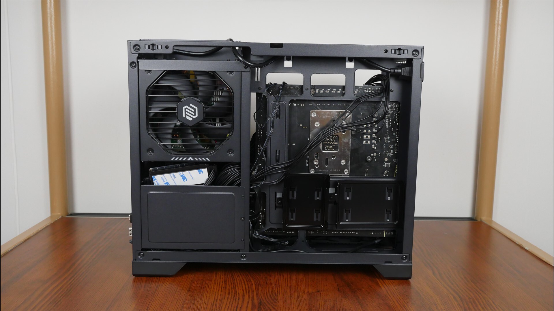 Phanteks XT M3 matx用 PCケース 国内未発売 Phanteks XT M3 matx用 PCケース 国内未発売 XT M3 | Black